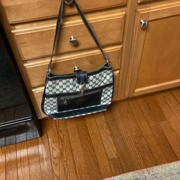 Vintage Gucci Shoulder Bsg - Picture 2 of 15